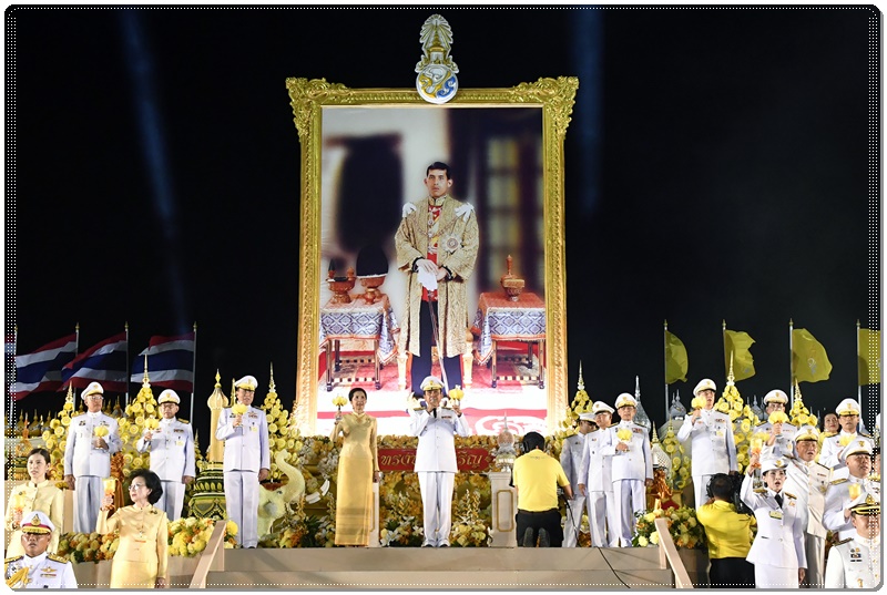 กรมบังคับคดีร่วมเดินริ้วขบวนอัญเชิญเครื่องราชสักการะและจุดเทียนถวายพระพรชัยมงคล เนื่องในโอกาสวันเฉลิมพระชนมพรรษาพระบาทสมเด็จพระวชิรเกล้าเจ้าอยู่หัว